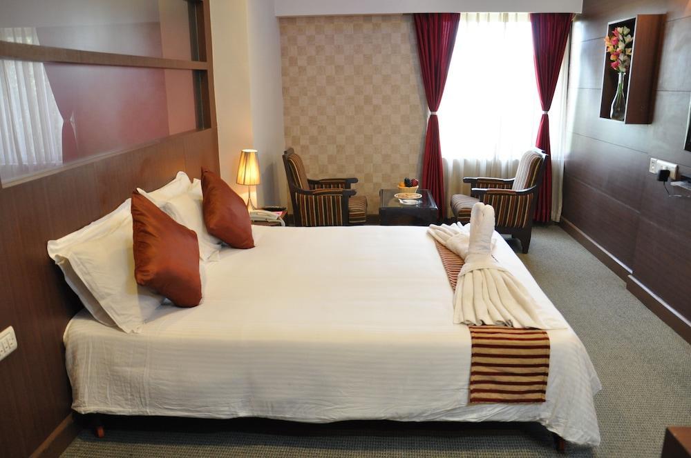 Hotel Shelter Chennai Exterior photo